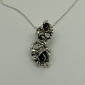 /AriaRoseTotemNecklace