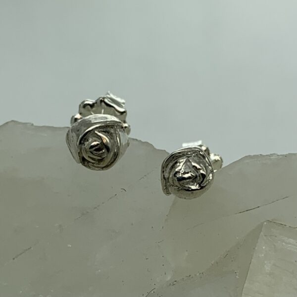 RoseStudEarrings/